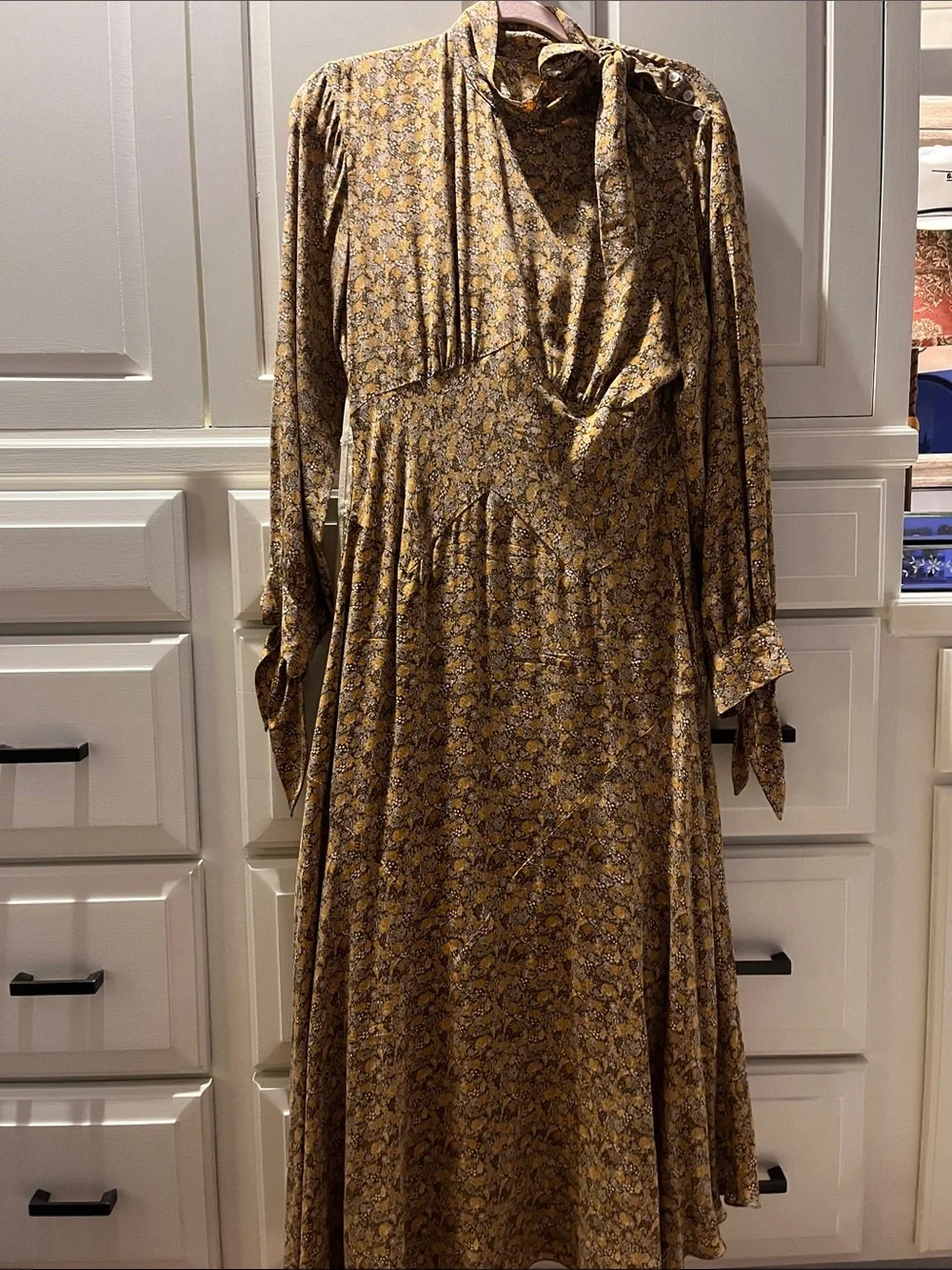 Doen Alda  Floral Maxi Dress with Tie Sleeves - Picture 5 of 7